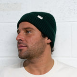 Kind beanie - treat yourself with kindness. Gender neutral, multiple colors, hidden message inside. Join our movement: it's okay to be exactly who you are. Pt. Novos gorros it's okay, várias cores, com uma mensagem interior. Junta-te ao movimento it's okay!