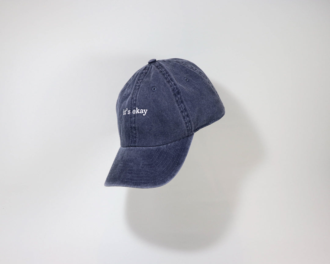 Blueberry cap, 100% cotton, vintage look, embroidered. it's okay to be exactly who you are. From Portugal with love.  Boné de pala azul de algodão bordado em Portugal.